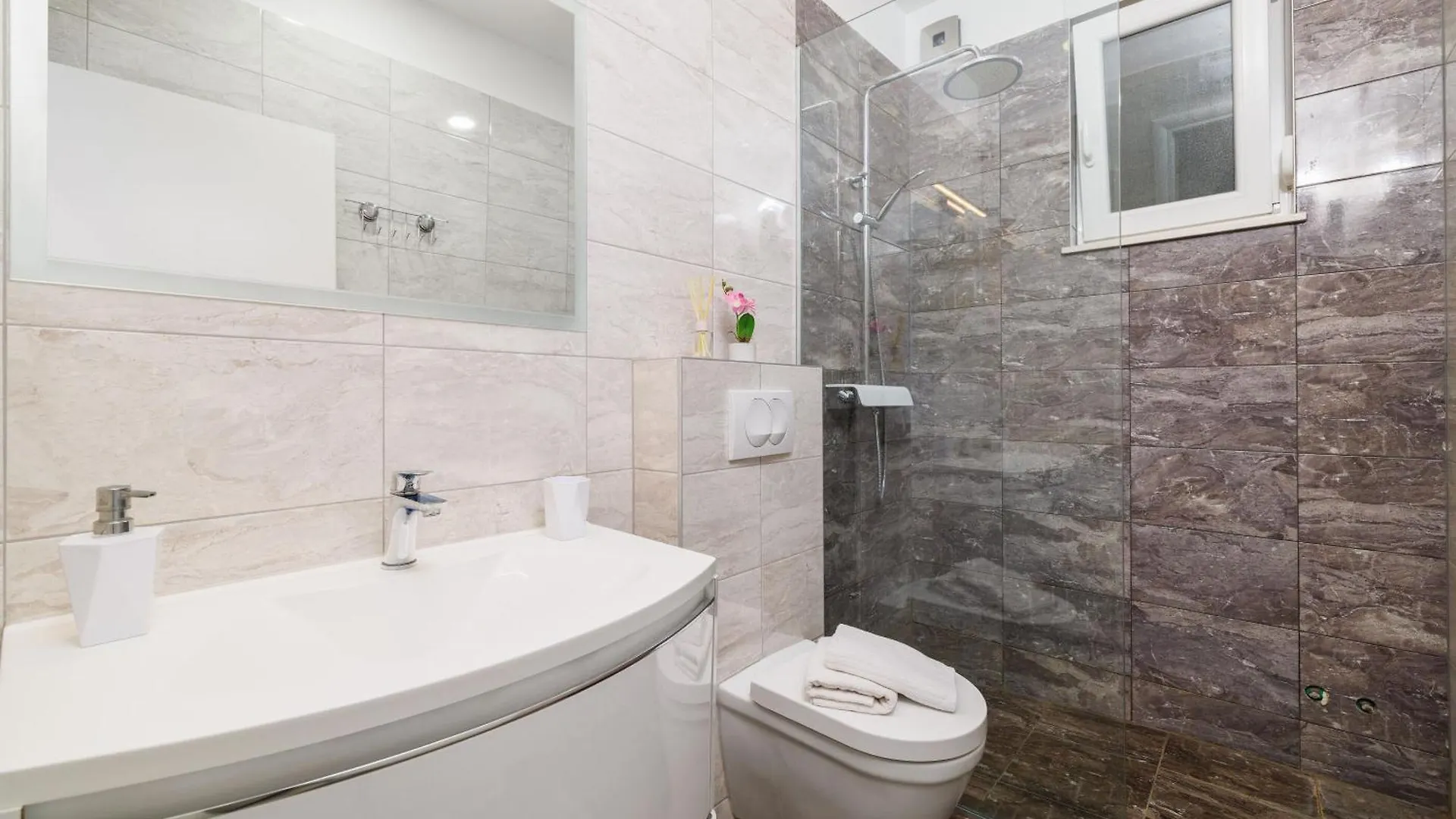Apartments Margita 2 Tribalj