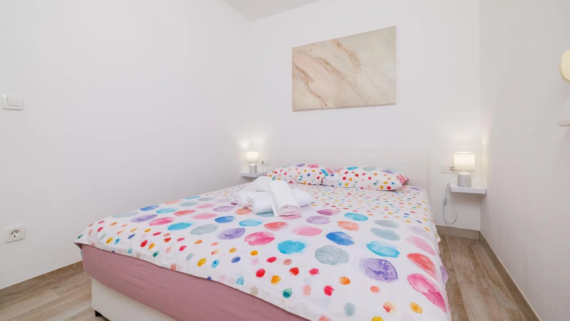 Apartments Margita 2 Tribalj