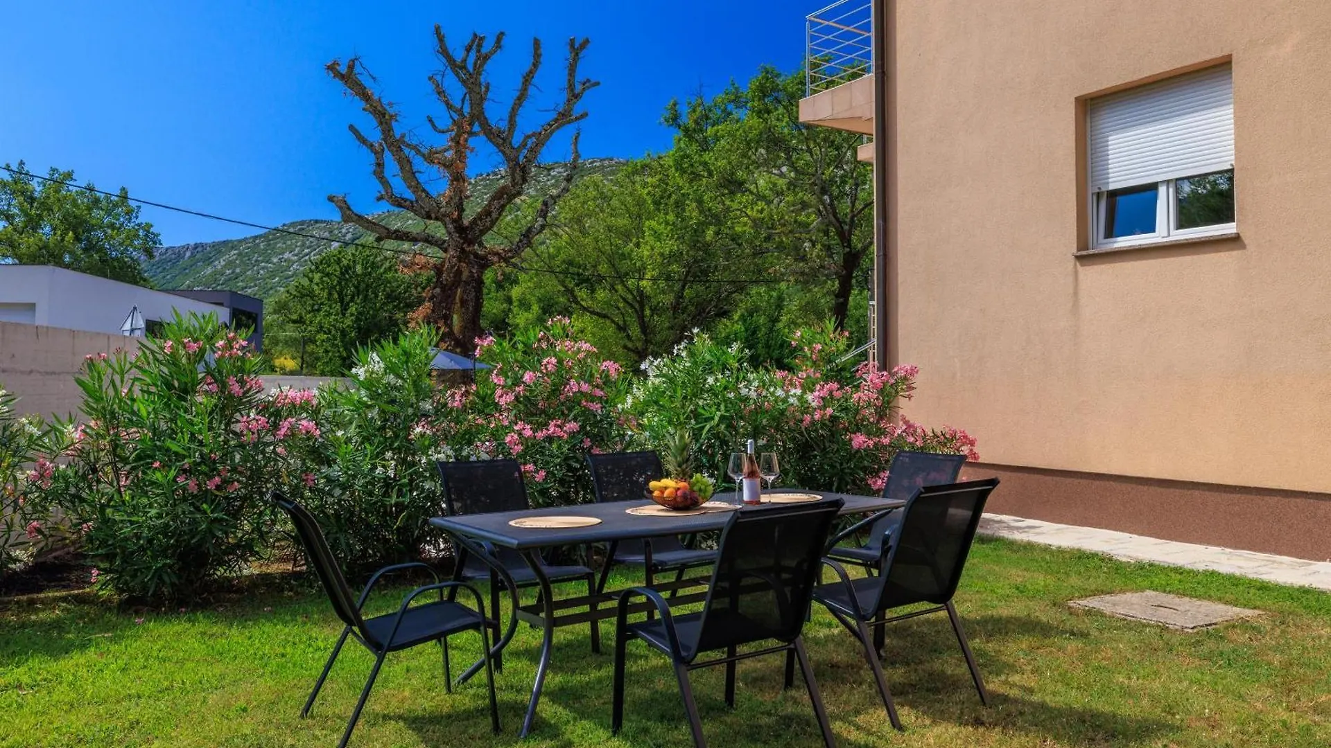 Apartments Margita 2 Tribalj